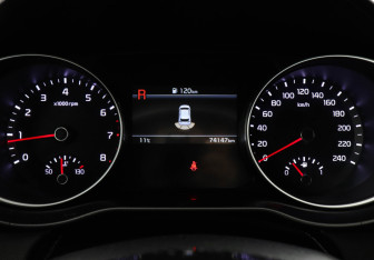 Подержанный автомобиль Kia Ceed Hatchback 2022 года (11 фото)