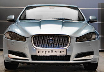 Подержанный автомобиль Jaguar XF Sedan 2011 года (2 фото)