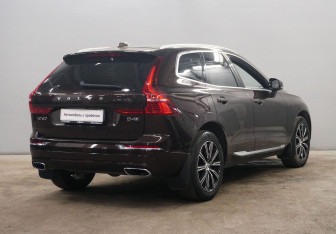 Подержанный автомобиль Volvo XC60 2019 года (5 фото)