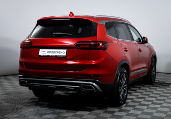 Подержанный автомобиль Chery Tiggo 8 Pro 2022 года (5 фото)