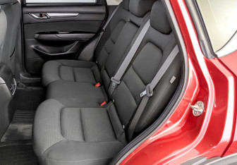 Подержанный автомобиль Mazda CX-5 2018 года (13 фото)