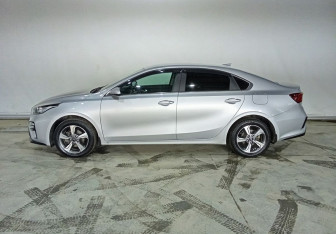 Подержанный автомобиль Kia Cerato Sedan 2021 года (4 фото)