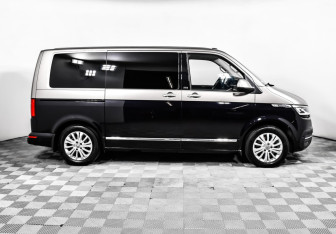 Подержанный автомобиль Volkswagen Multivan 2020 года (5 фото)