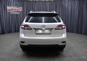 Подержанный автомобиль Lexus RX 2013 года (6 фото)