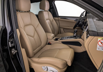 Подержанный автомобиль Porsche Macan 2021 года (22 фото)
