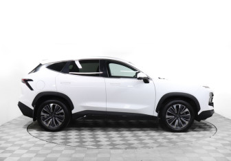 Подержанный автомобиль Jetour Dashing 2023 года (4 фото)
