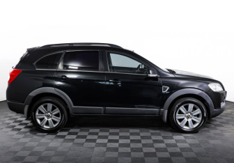 Подержанный автомобиль Chevrolet Captiva 2009 года (4 фото)