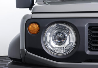 Подержанный автомобиль Suzuki Jimny 2020 года (18 фото)
