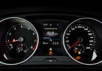 Подержанный автомобиль Volkswagen Tiguan 2021 года (13 фото)