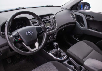 Подержанный автомобиль Hyundai Creta 2018 года (9 фото)