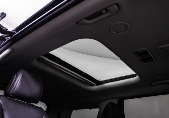 Подержанный автомобиль Kia Carnival 2021 года (19 фото)