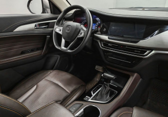 Подержанный автомобиль Changan CS35PLUS 2022 года (10 фото)