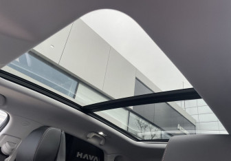 Подержанный автомобиль Changan UNI-K 2024 года (27 фото)