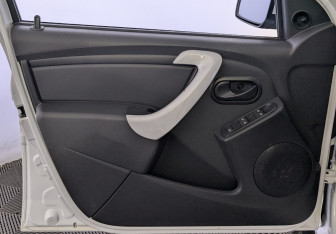 Подержанный автомобиль LADA (ВАЗ) Largus Wagon 2024 года (19 фото)