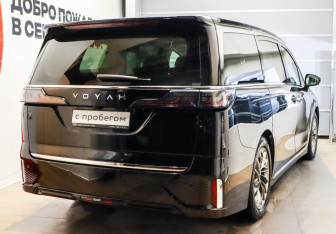 Подержанный автомобиль Voyah Dream 2023 года (4 фото)
