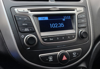 Подержанный автомобиль Hyundai Solaris Hatchback 2014 года (13 фото)