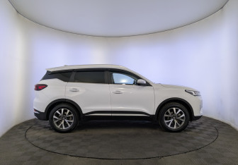 Подержанный автомобиль Chery Tiggo 7 Pro 2022 года (4 фото)