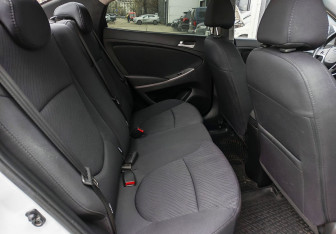 Подержанный автомобиль Hyundai Solaris Sedan 2016 года (13 фото)