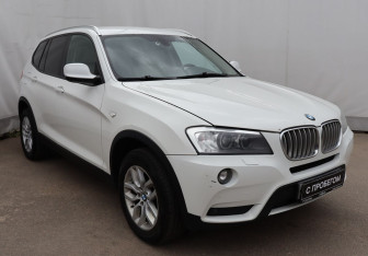 Подержанный автомобиль BMW X3 2012 года (3 фото)
