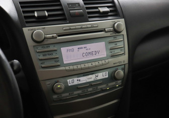 Подержанный автомобиль Toyota Camry Sedan 2007 года (11 фото)