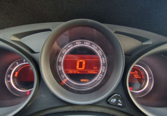 Подержанный автомобиль Citroen C4 Sedan 2014 года (12 фото)