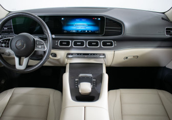 Подержанный автомобиль Mercedes-Benz GLE 2020 года (11 фото)