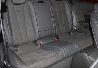 Подержанный автомобиль Audi A5 Coupe 2021 года (12 фото)