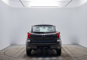 Подержанный автомобиль Datsun mi-DO 2015 года (6 фото)