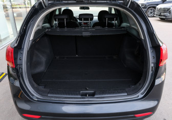 Подержанный автомобиль Kia Ceed Wagon 2014 года (9 фото)