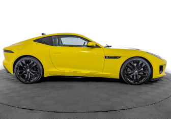 Подержанный автомобиль Jaguar F-Type Coupe 2020 года (4 фото)
