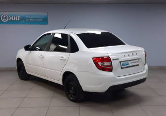 Подержанный автомобиль LADA (ВАЗ) Granta Sedan 2023 года (7 фото)