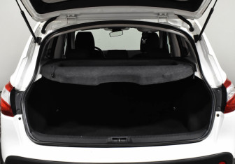 Подержанный автомобиль Nissan Qashqai 2010 года (9 фото)