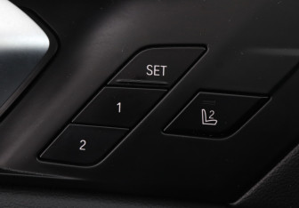 Подержанный автомобиль BMW X5 2019 года (21 фото)