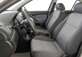 Подержанный автомобиль Skoda Octavia Liftback 2010 года (20 фото)