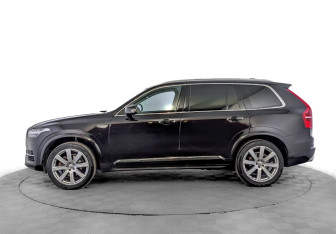 Подержанный автомобиль Volvo XC90 2015 года (8 фото)