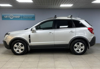 Подержанный автомобиль Opel Antara 2011 года (8 фото)