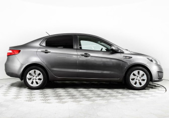 Подержанный автомобиль Kia Rio Sedan 2014 года (4 фото)