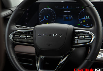 Подержанный автомобиль Chery Tiggo 8 Pro Max 2023 года (15 фото)