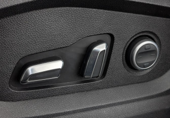 Подержанный автомобиль Exeed LX 2023 года (24 фото)