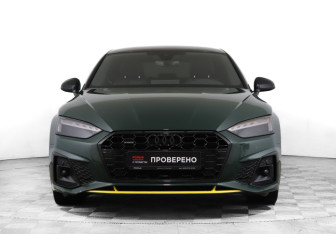 Подержанный автомобиль Audi A5 Liftback 2021 года (2 фото)