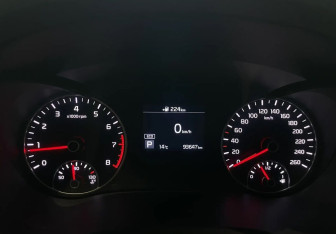 Подержанный автомобиль Kia Optima Sedan 2018 года (15 фото)