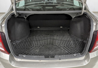 Подержанный автомобиль LADA (ВАЗ) Granta Sedan 2021 года (10 фото)