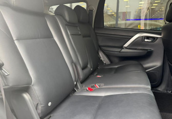 Новый Mitsubishi Montero Sport 2023 (11 фото)