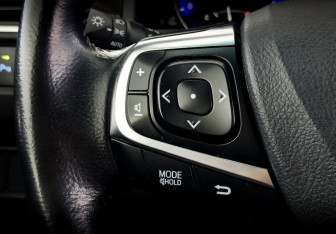 Подержанный автомобиль Toyota Camry Sedan 2016 года (27 фото)