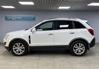 Подержанный автомобиль Opel Antara 2013 года (8 фото)