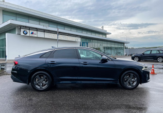 Подержанный автомобиль Kia K5 2020 года (4 фото)