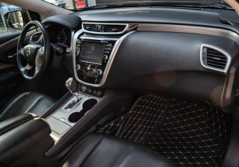 Подержанный автомобиль Nissan Murano Suv 2019 года (7 фото)