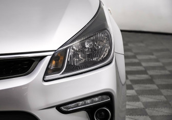 Подержанный автомобиль Kia Rio Sedan 2018 года (7 фото)