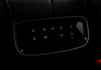 Подержанный автомобиль AITO M7 2023 года (10 фото)