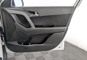 Подержанный автомобиль Hyundai Creta 2020 года (24 фото)